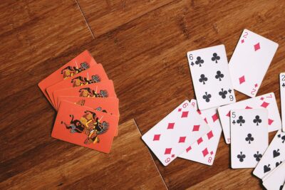 blackjack.how.to.play ブラックジャックルールの遊び方は、2つのポイント